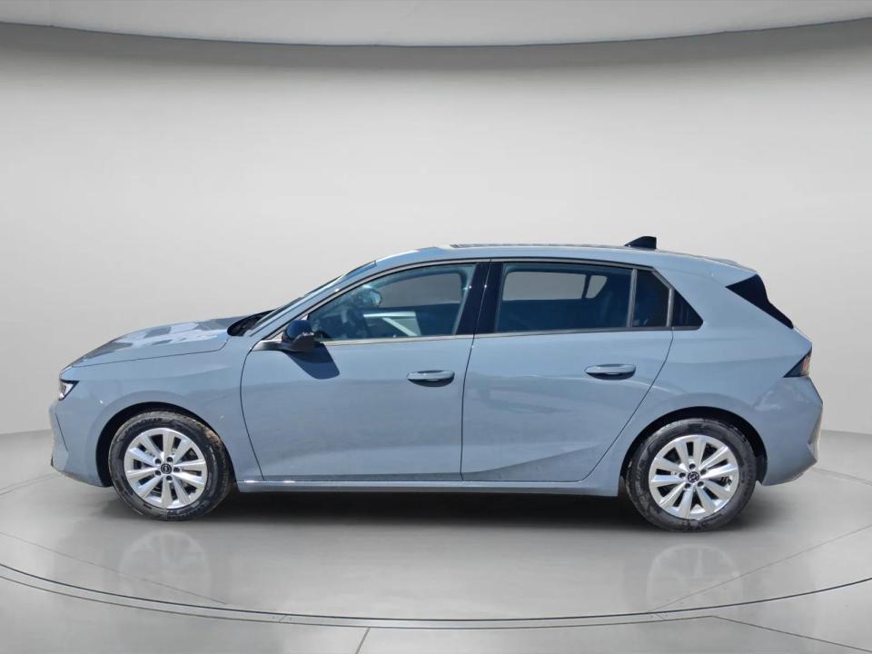 opel-astra-2026-gasolina-1199cc