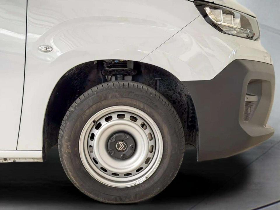 citroen-berlingo-2025-diesel-1499cc