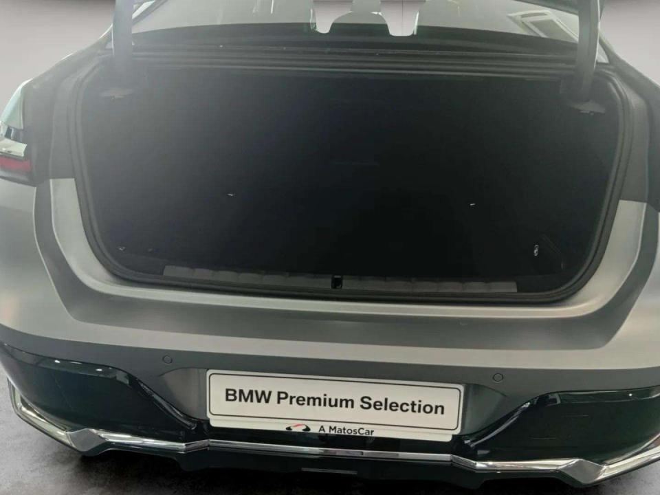 bmw-serie-7-2025-diesel-2993cc