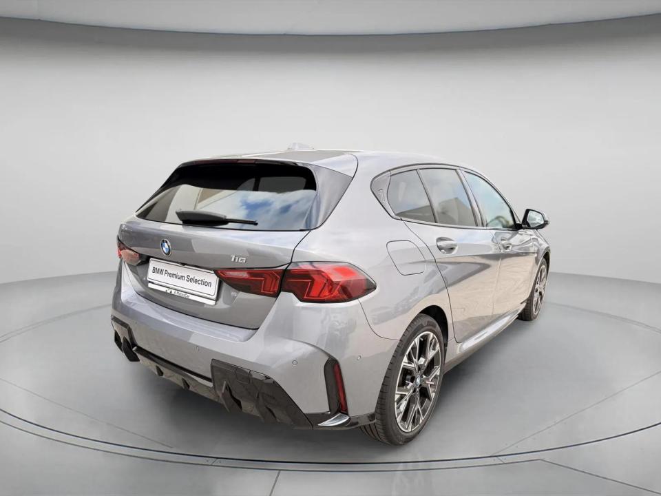 bmw-serie-1-2025-gasolina-1499cc