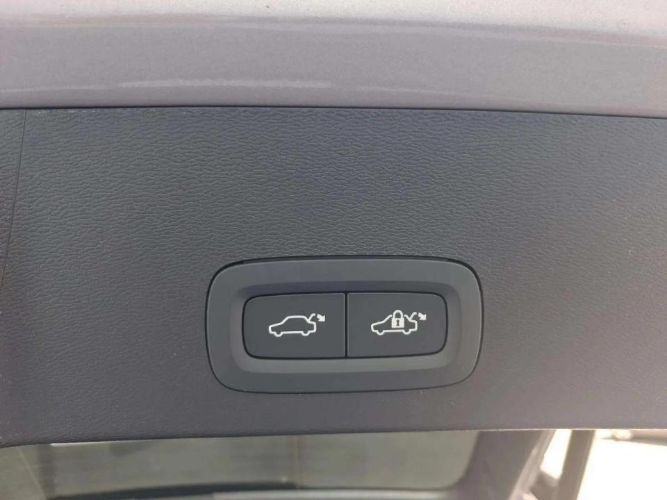 volvo-xc40-2026-gasolina-1969cc