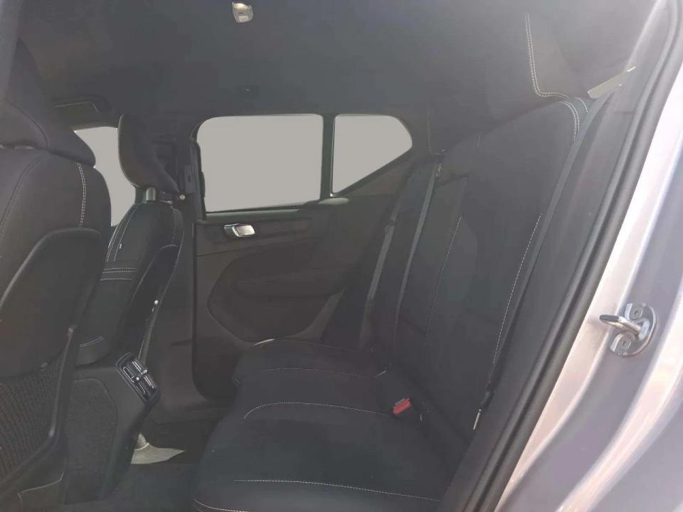 volvo-xc40-2026-gasolina-1969cc