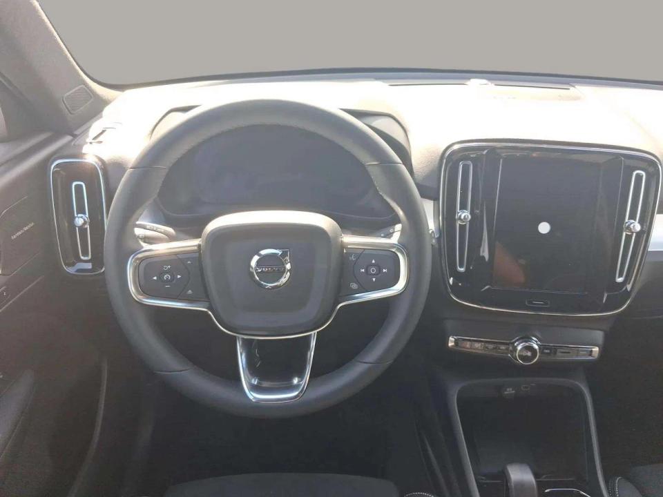 volvo-xc40-2026-gasolina-1969cc