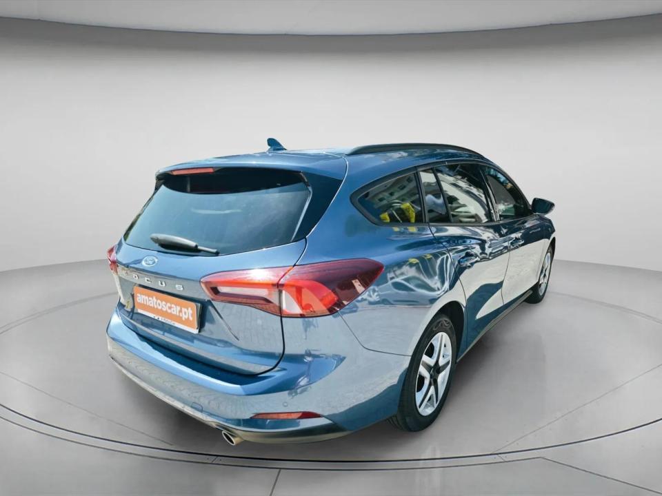 ford-focus-2023-gasolina-998cc