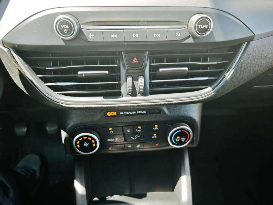 ford-focus-2023-gasolina-998cc