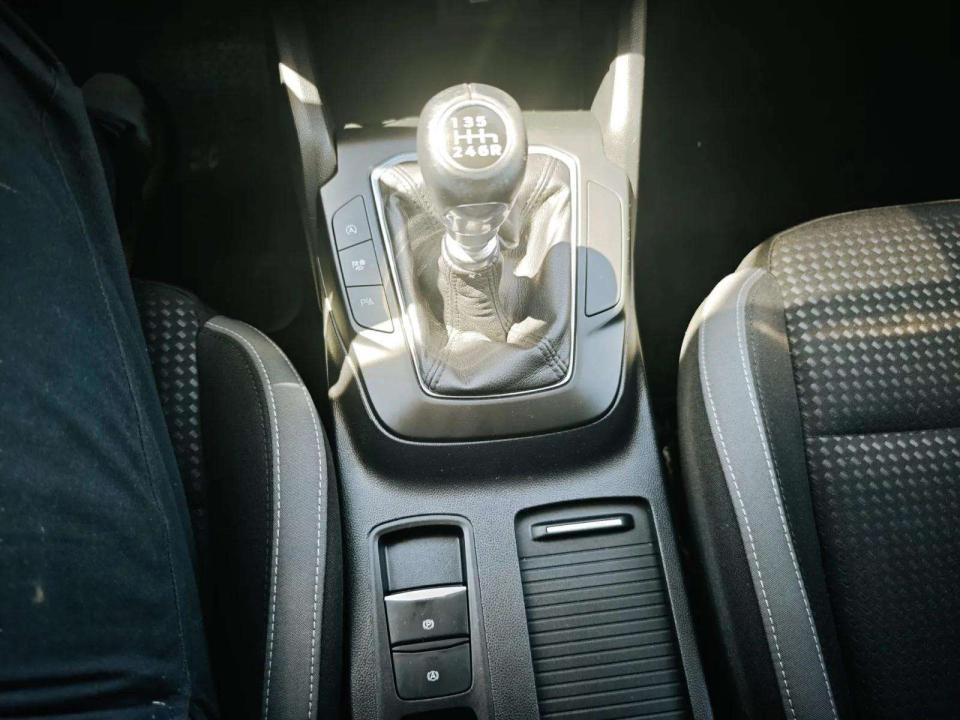 ford-focus-2023-gasolina-998cc