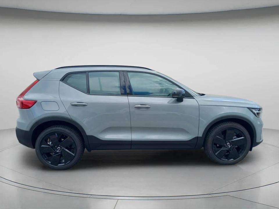 volvo-xc40-2026-gasolina-1969cc