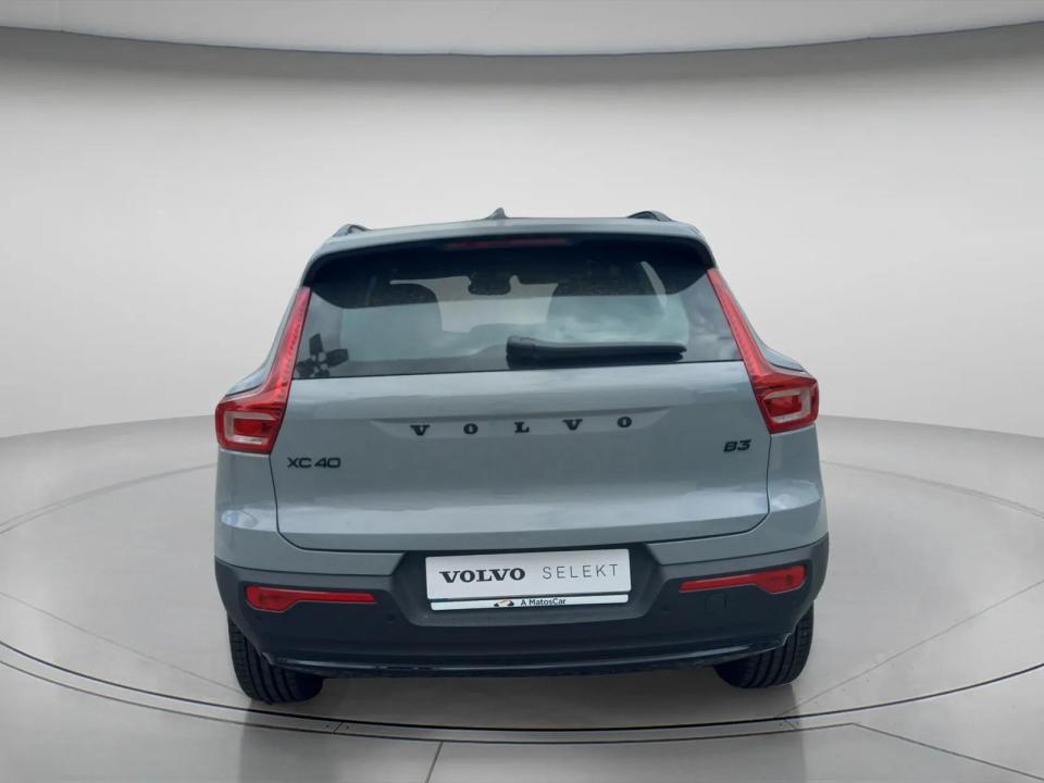 volvo-xc40-2026-gasolina-1969cc