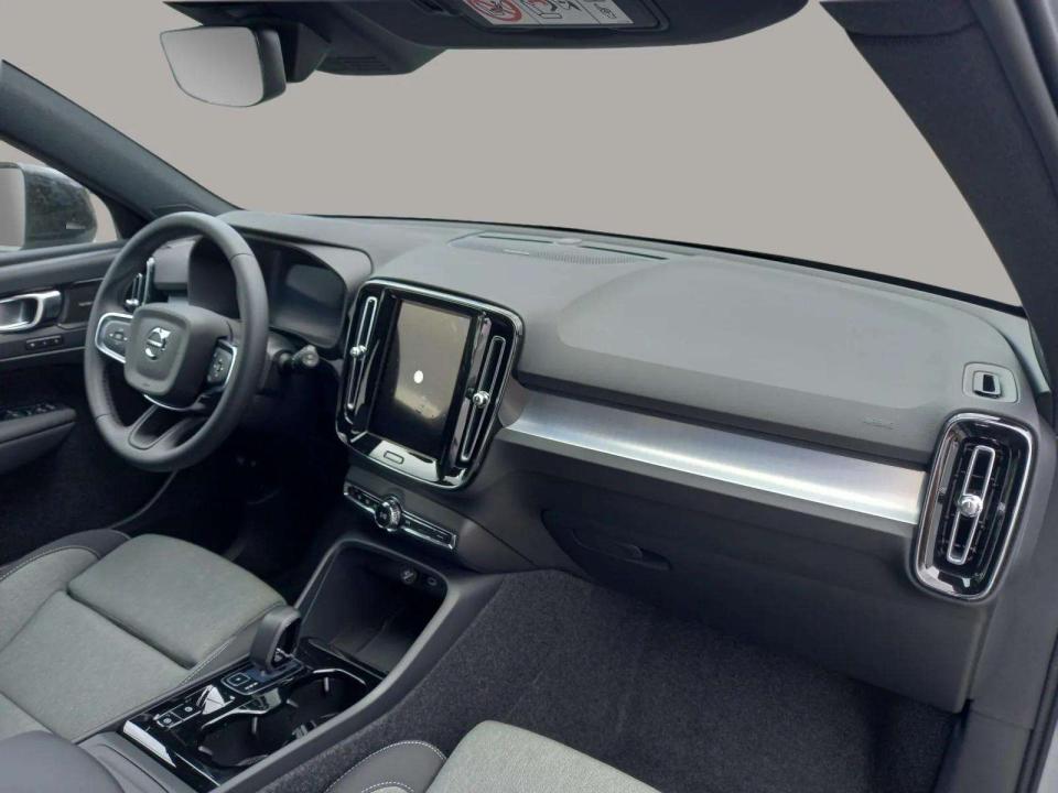 volvo-xc40-2026-gasolina-1969cc