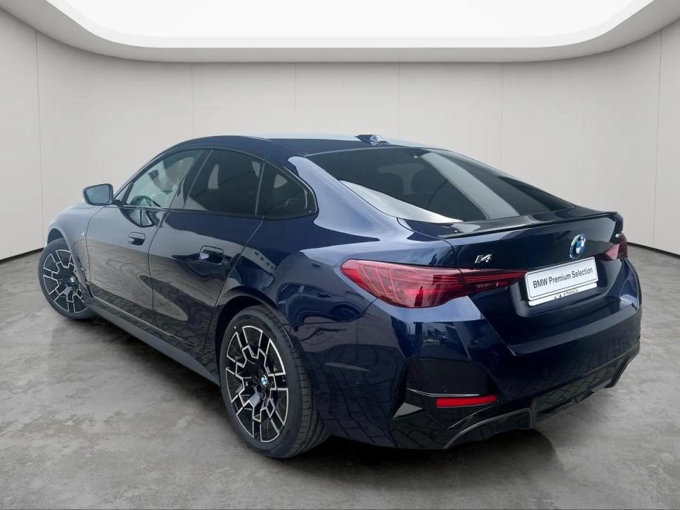bmw-i4-2026-eletrico-0cc
