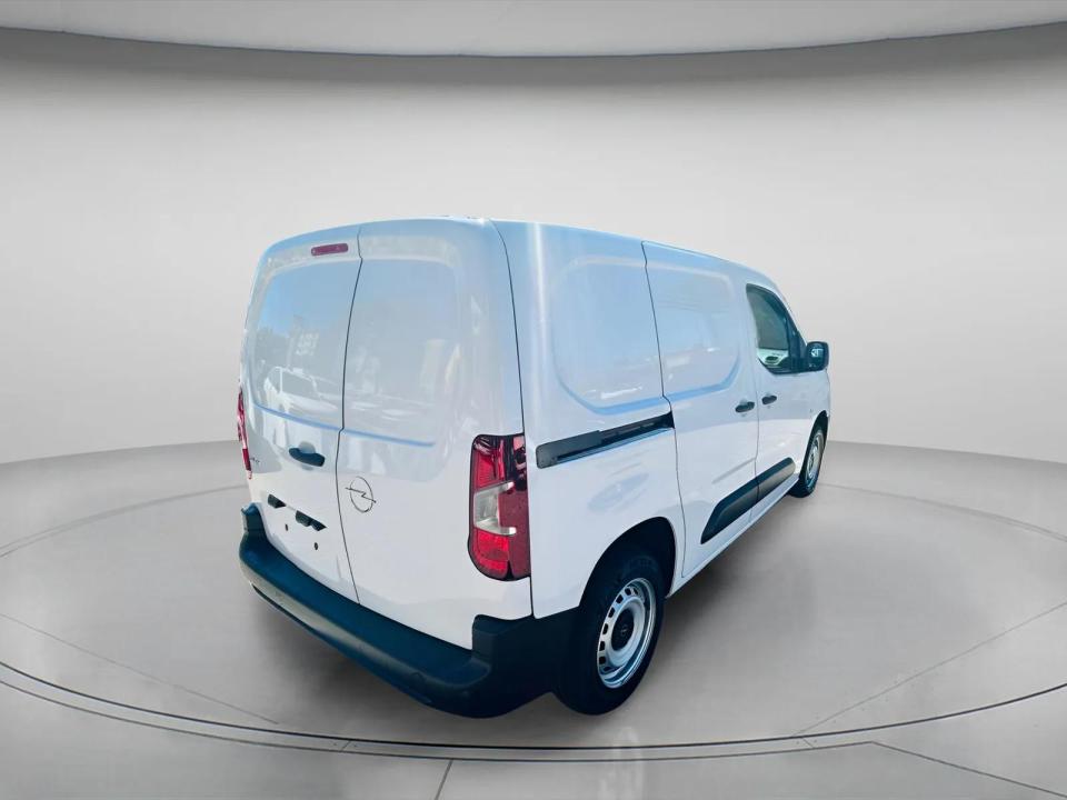 opel-combo-2026-diesel-1499cc