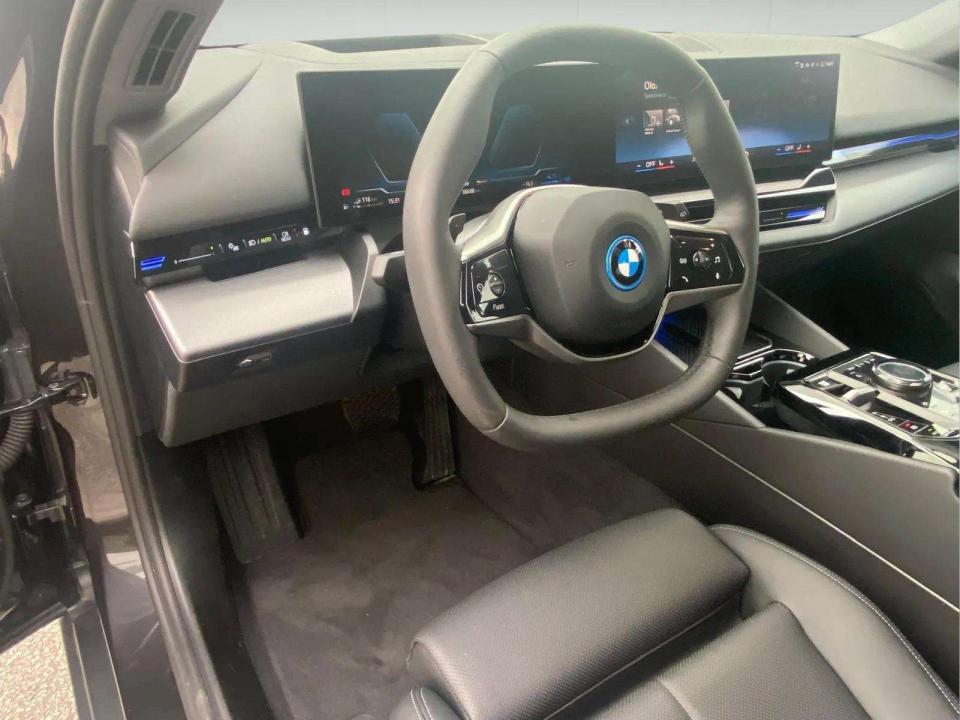 bmw-serie-5-2025-gasolina-1998cc