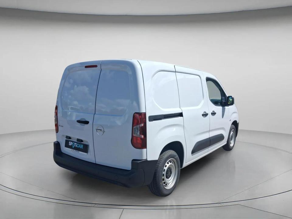 opel-combo-2025-diesel-1499cc