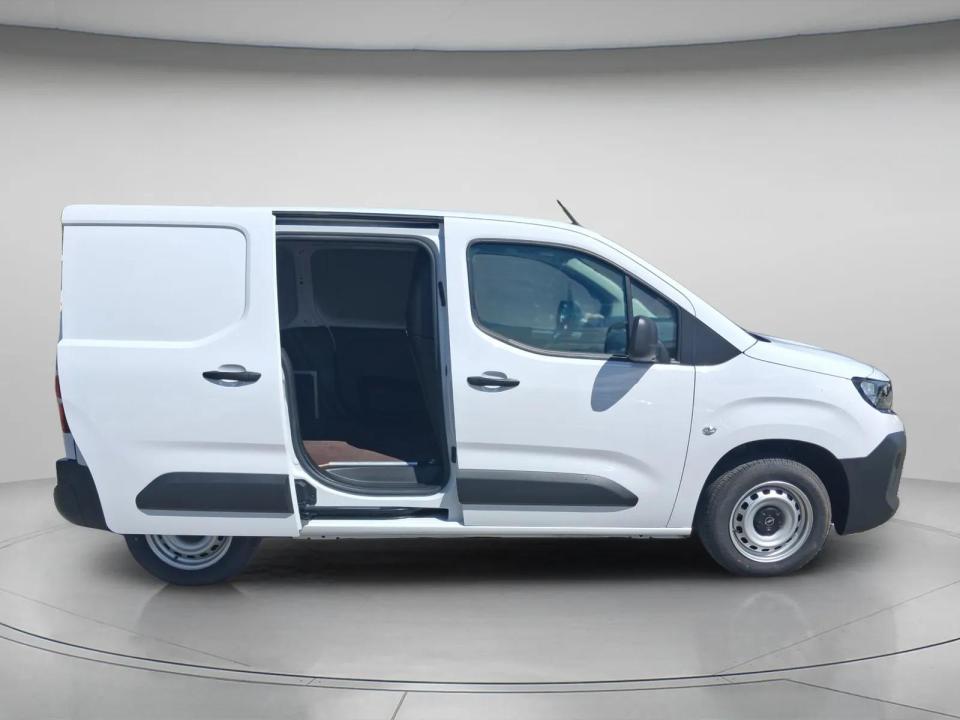 opel-combo-2025-diesel-1499cc