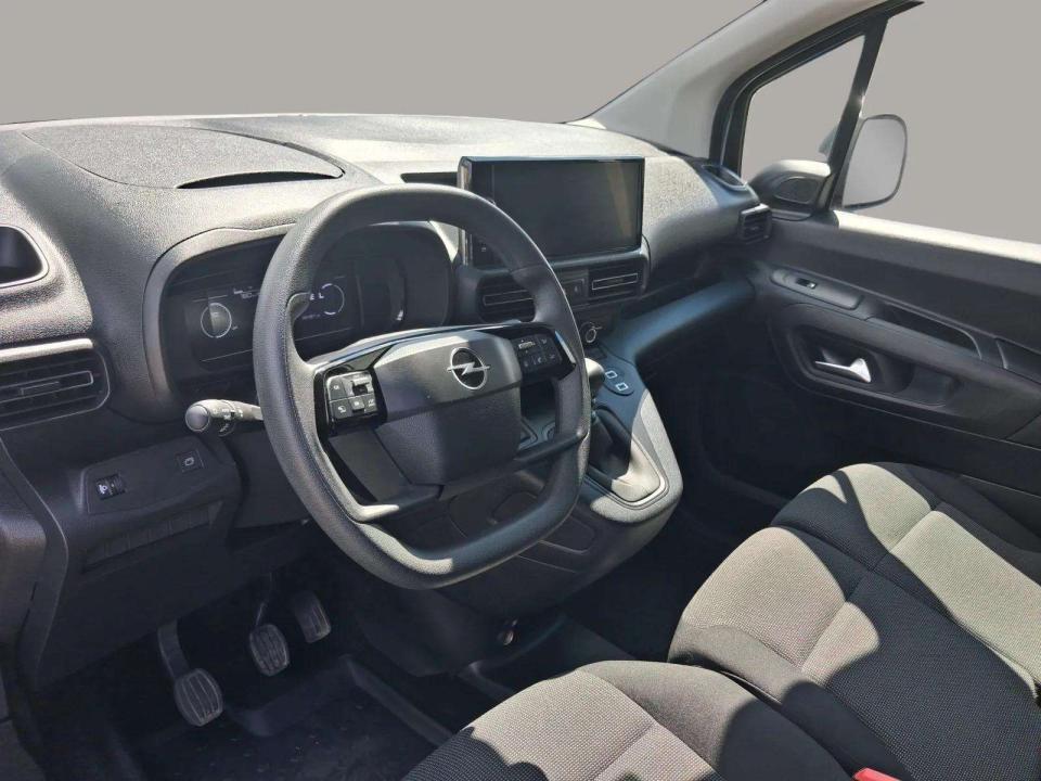 opel-combo-2025-diesel-1499cc