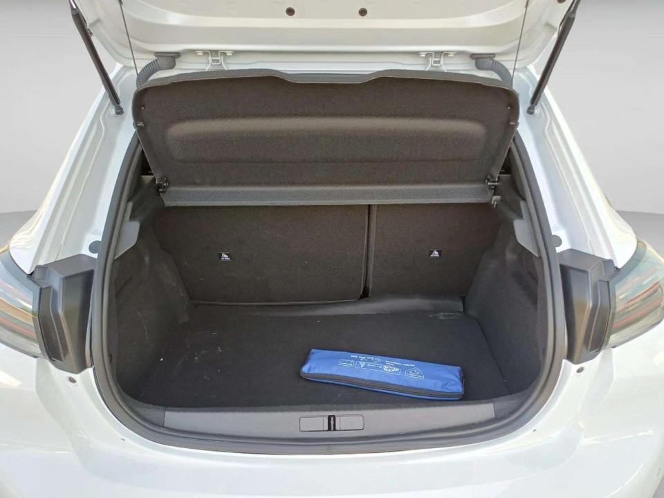 peugeot-208-2026-gasolina-1199cc