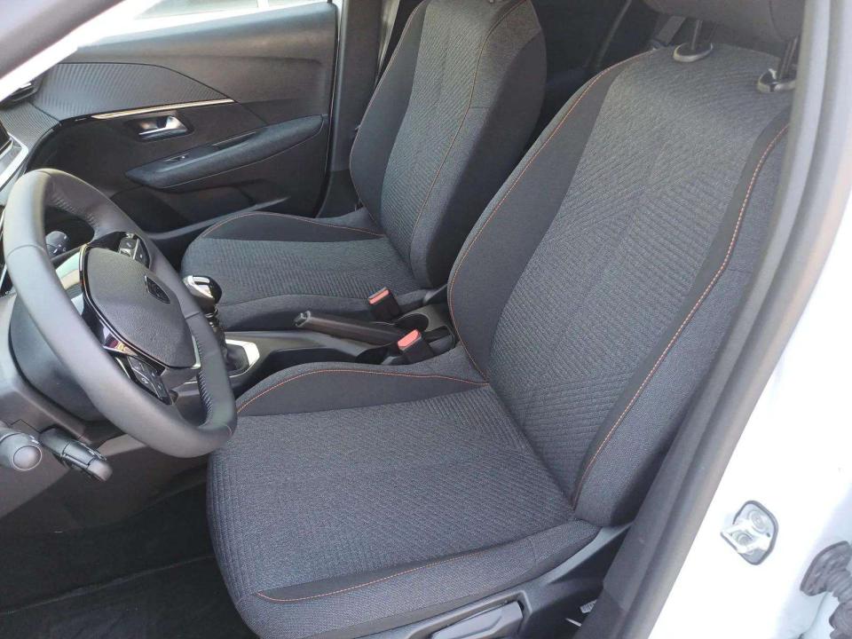 peugeot-208-2026-gasolina-1199cc
