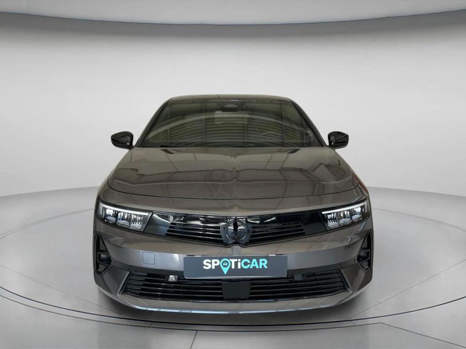 opel-astra-2025-hibrido-1199cc