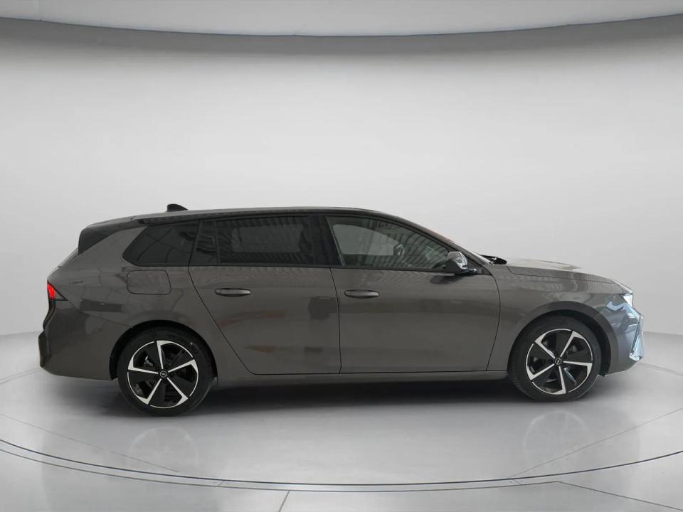opel-astra-2025-hibrido-1199cc