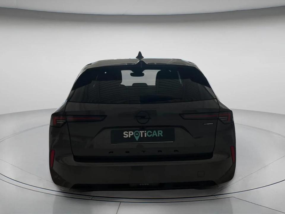 opel-astra-2025-hibrido-1199cc