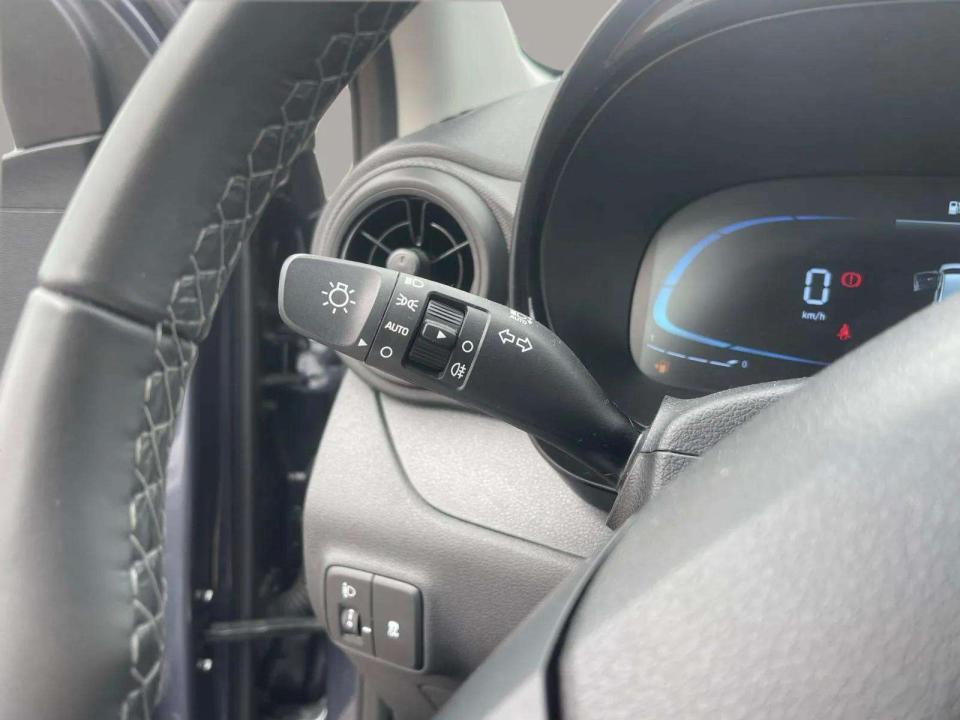 hyundai-i10-2025-gasolina-998cc