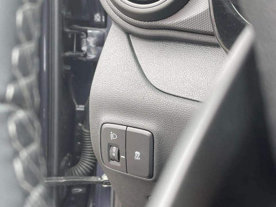 hyundai-i10-2025-gasolina-998cc