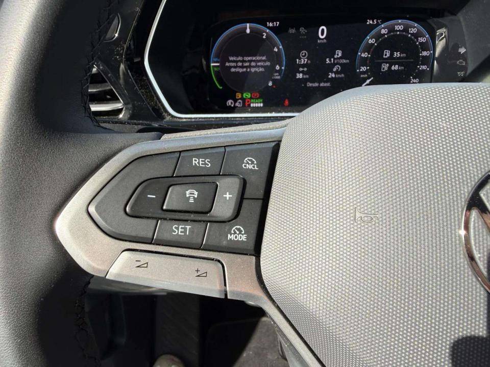 volkswagen-caddy-2025-hibrido-1498cc