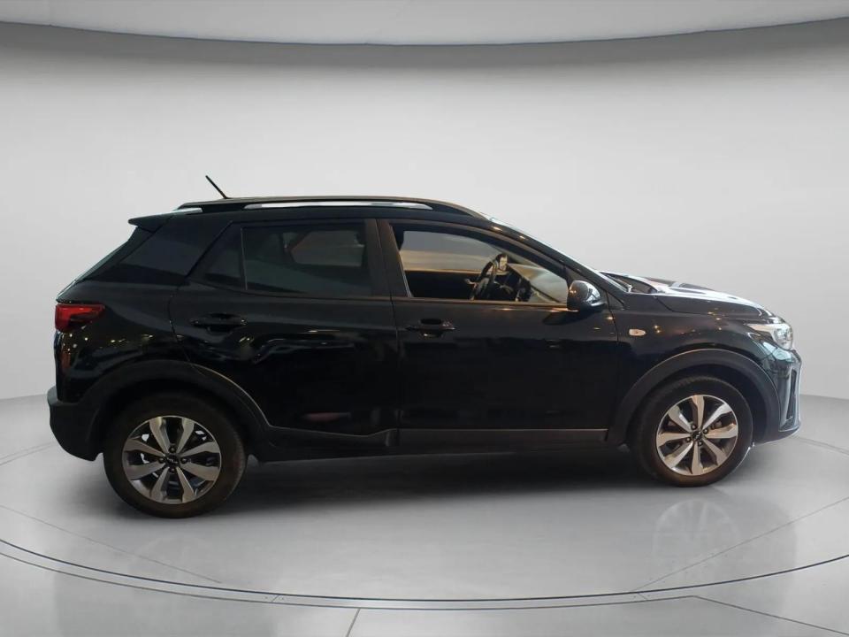 kia-stonic-2024-gasolina-1197cc