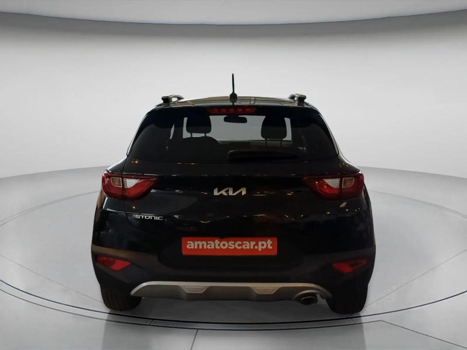 kia-stonic-2024-gasolina-1197cc