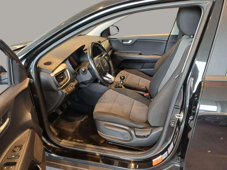 kia-stonic-2024-gasolina-1197cc