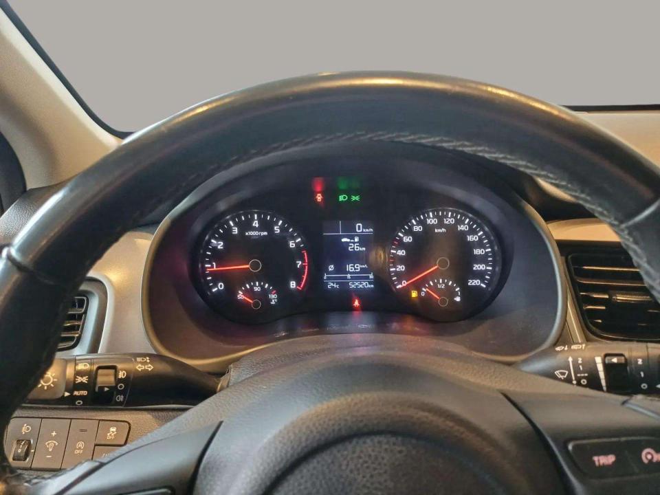 kia-stonic-2024-gasolina-1197cc