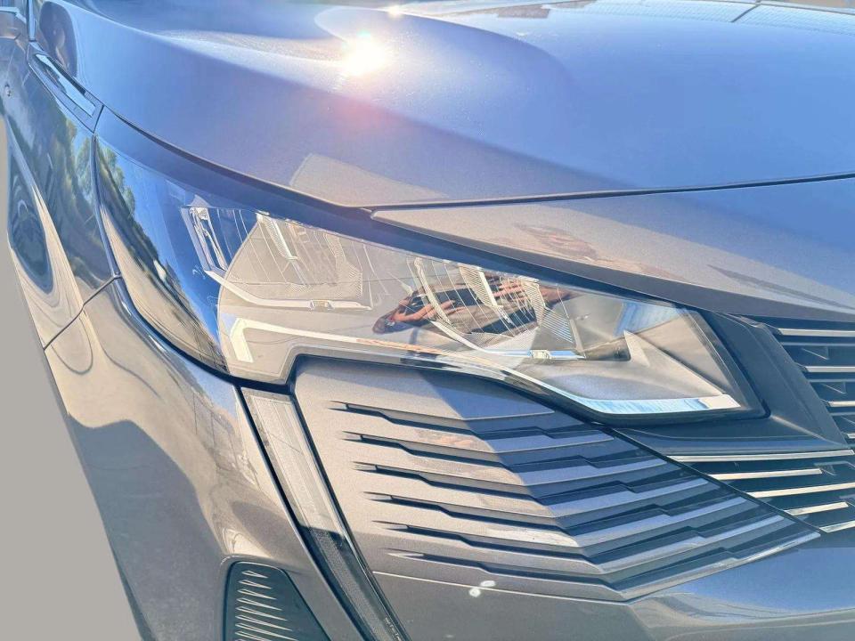 peugeot-3008-2022-hibrido-1598cc