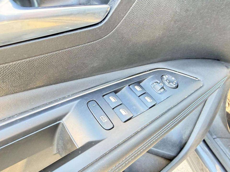 peugeot-3008-2022-hibrido-1598cc