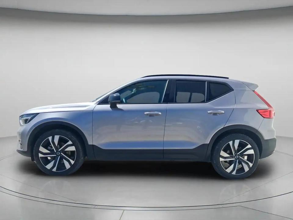 volvo-xc40-2025-hibrido-1969cc
