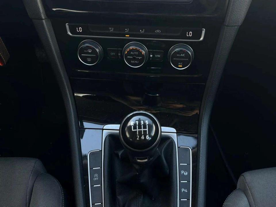 volkswagen-golf-2015-diesel-1968cc