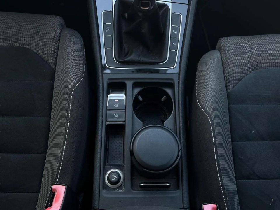 volkswagen-golf-2015-diesel-1968cc