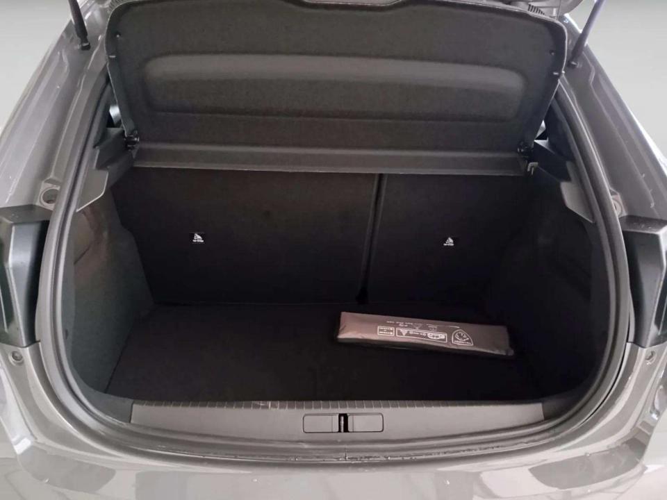 peugeot-208-2026-gasolina-1199cc