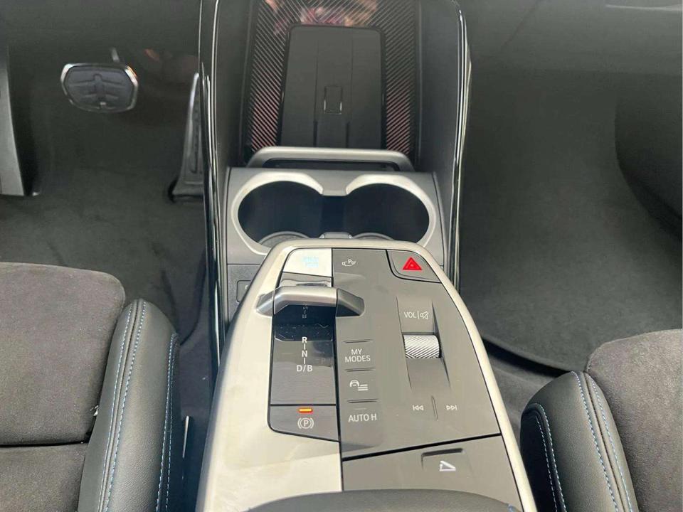 bmw-ix-2025-eletrico-0cc