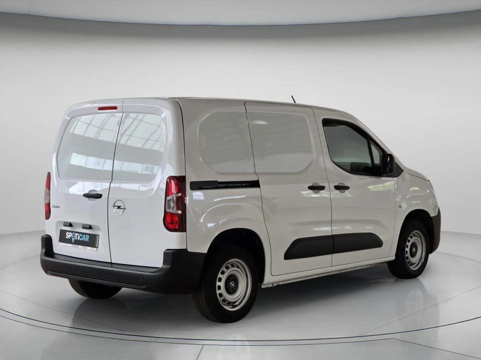 opel-combo-2026-diesel-1499cc
