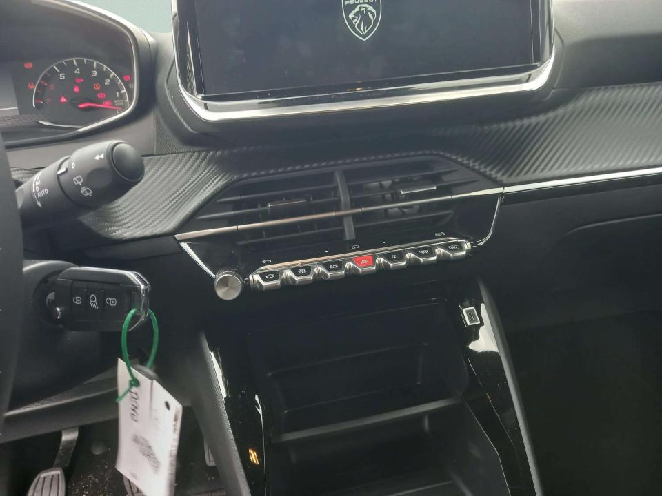 peugeot-2008-2025-gasolina-1199cc
