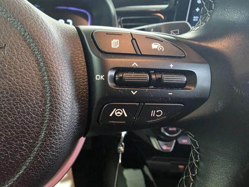 kia-stonic-2025-gasolina-1197cc