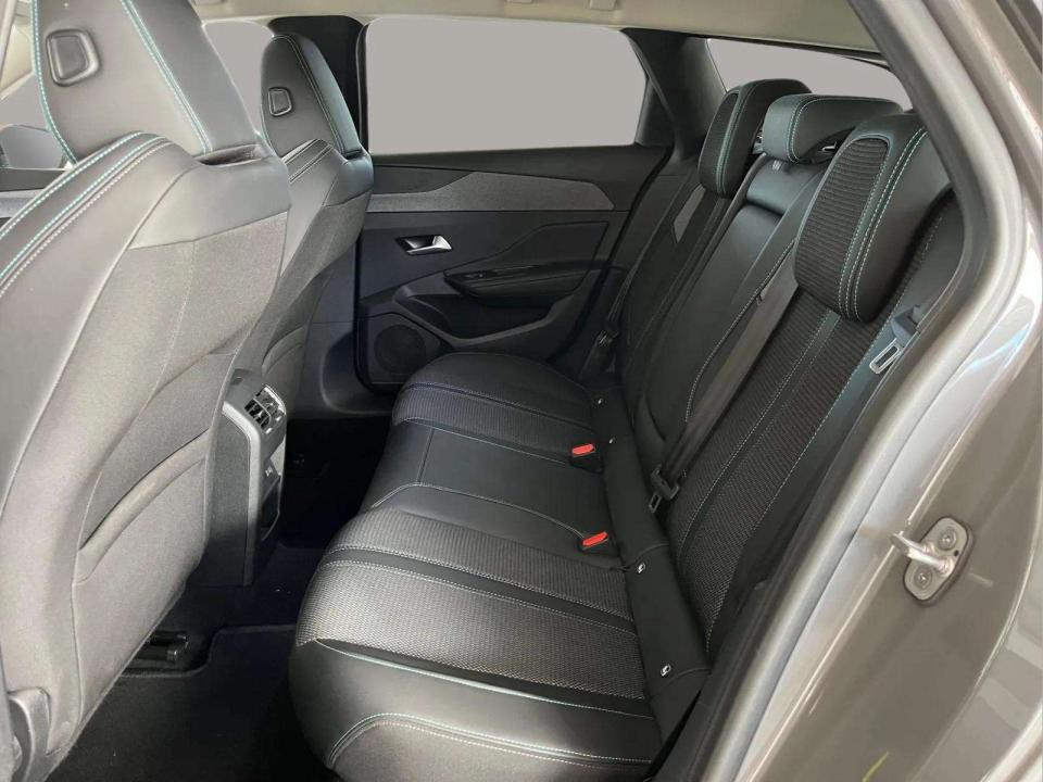 peugeot-308-2024-gasolina-1199cc
