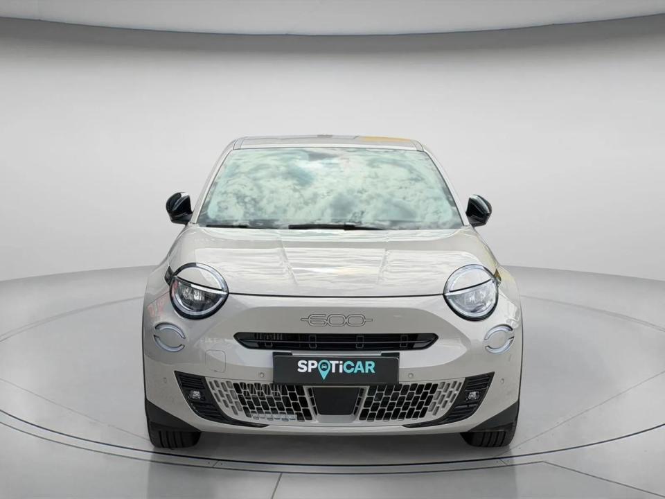 fiat-600-2026-hibrido-1199cc