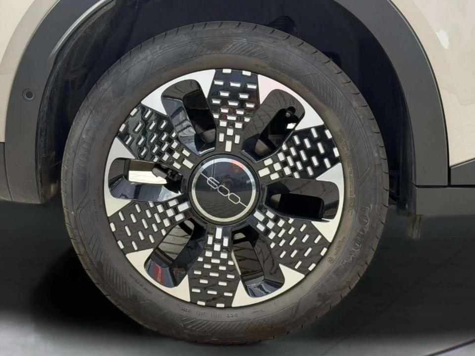 fiat-600-2026-hibrido-1199cc
