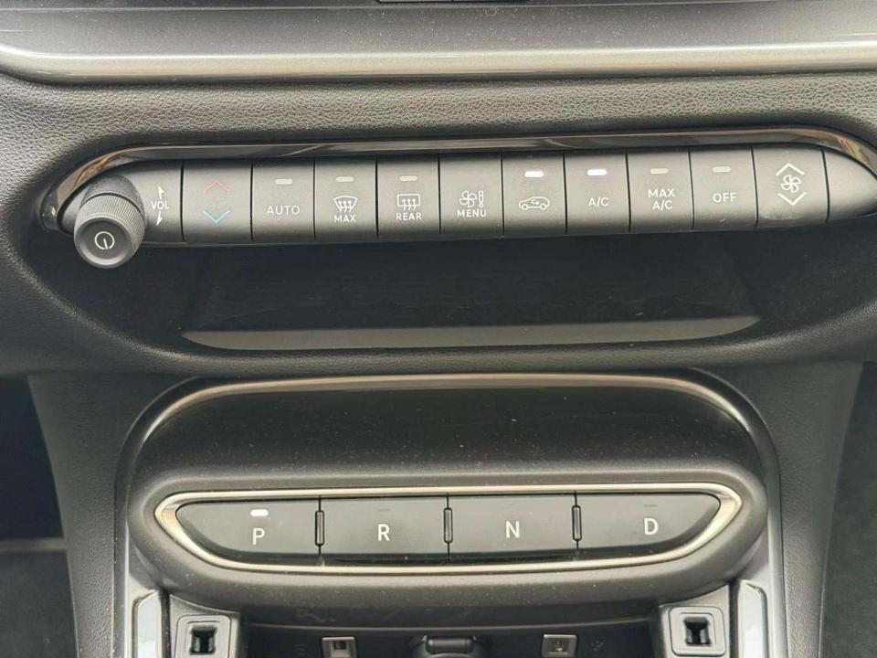 fiat-600-2026-hibrido-1199cc
