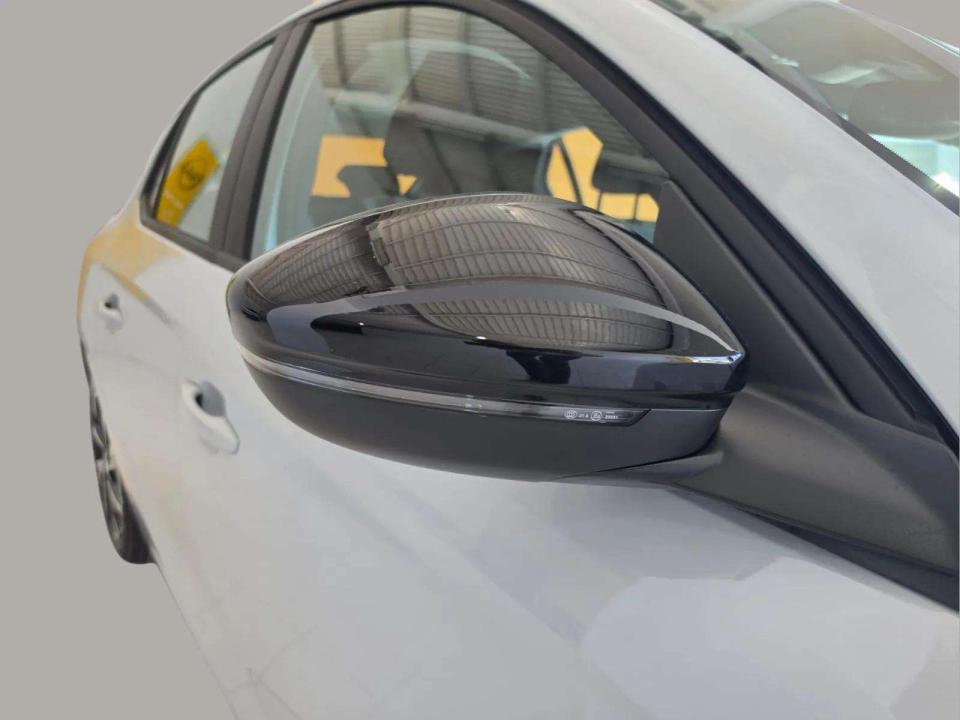 opel-corsa-2026-gasolina-1199cc