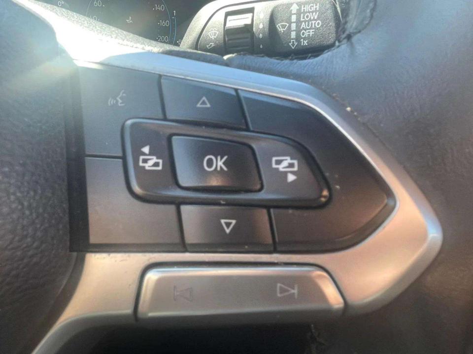 volkswagen-amarok-2025-diesel-2993cc