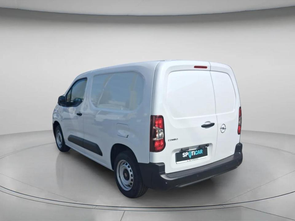 opel-combo-2026-diesel-1499cc
