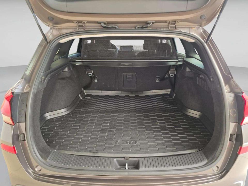 hyundai-i30-2019-gasolina-1598cc