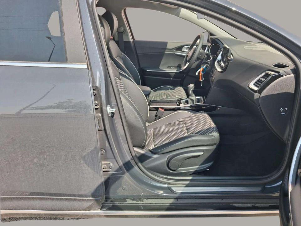 kia-xceed-2026-gasolina-998cc